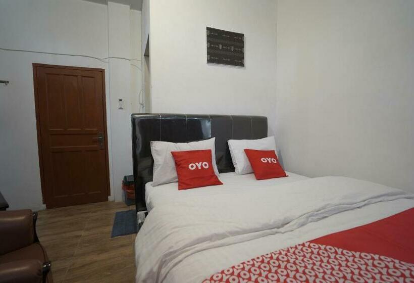 בית מלון כפרי Oyo 90645 Karisma Residence