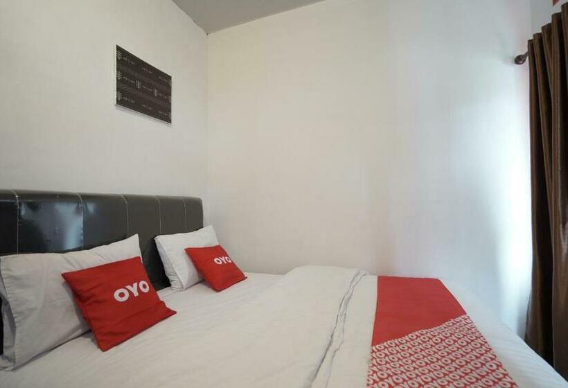 בית מלון כפרי Oyo 90645 Karisma Residence