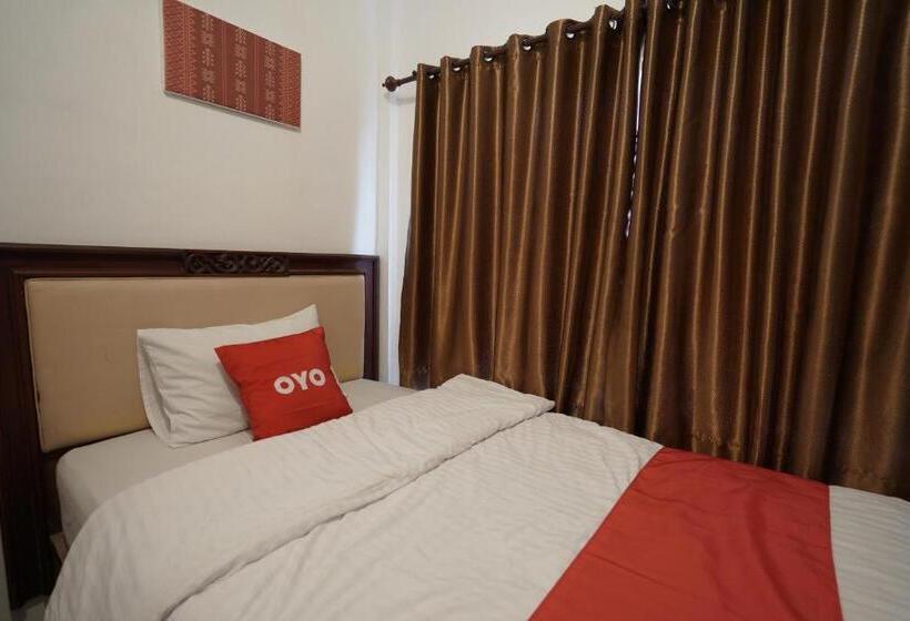 בית מלון כפרי Oyo 90645 Karisma Residence