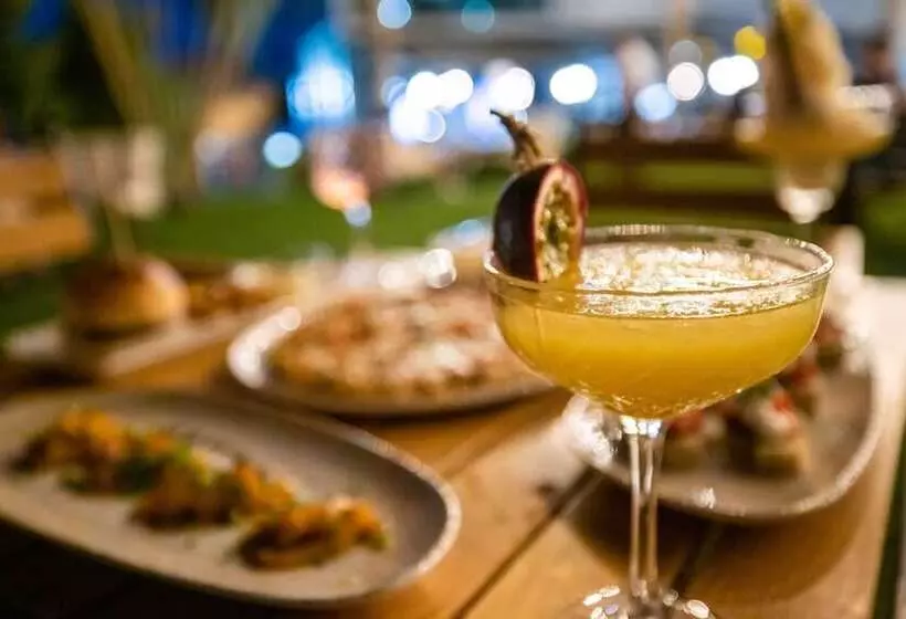 ホテル Palmonte Suites