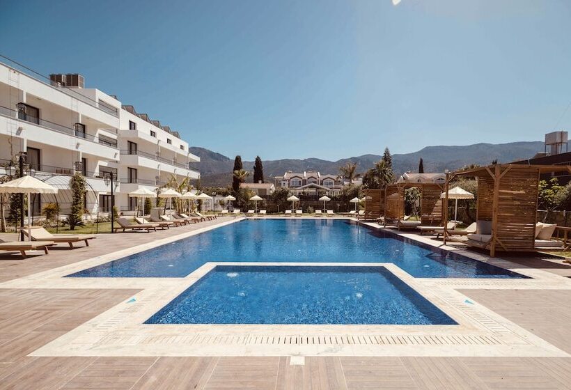 בית מלון כפרי Palmonte Suites