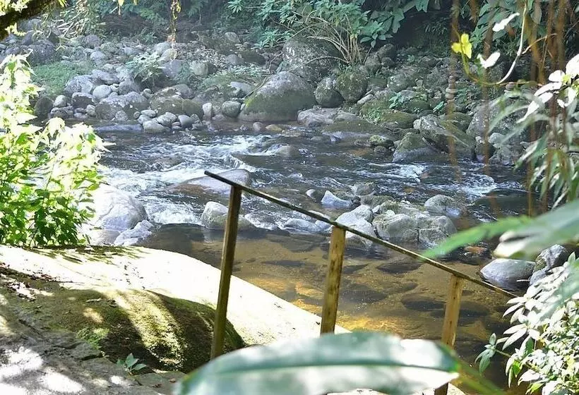 Hotelli Pousada Sítio água Fresca