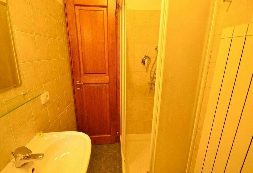 בית מלון כפרי Practical Apartment In Figline E Incisa Valdarno With Bbq