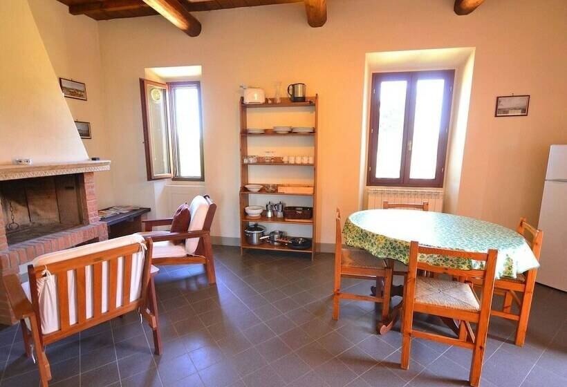 בית מלון כפרי Practical Apartment In Figline E Incisa Valdarno With Bbq