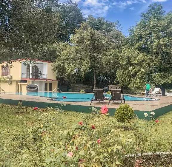 هتل The Lion Kingdom Sigiriya