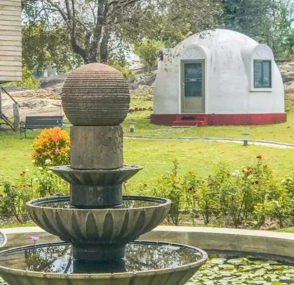 هتل The Lion Kingdom Sigiriya