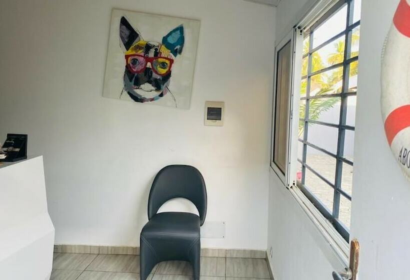 پانسیون Amarily Lodge