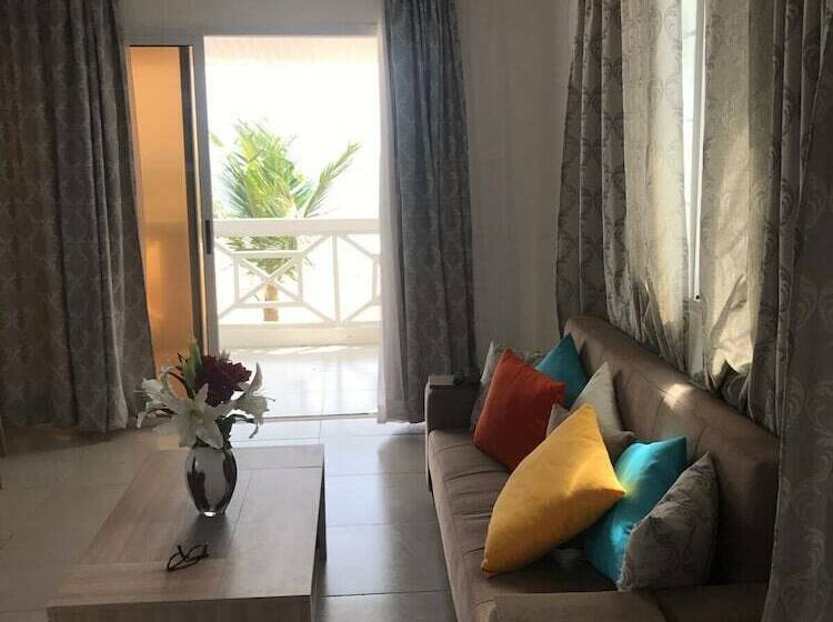 پانسیون Amarily Lodge