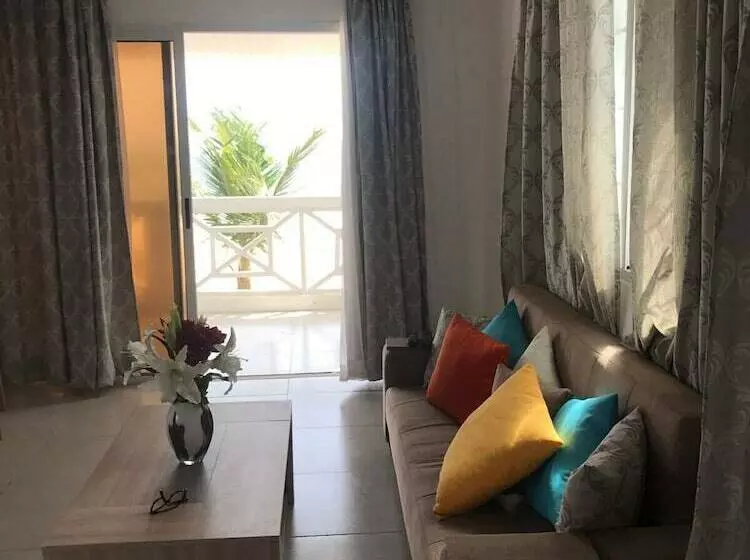 پانسیون Amarily Lodge