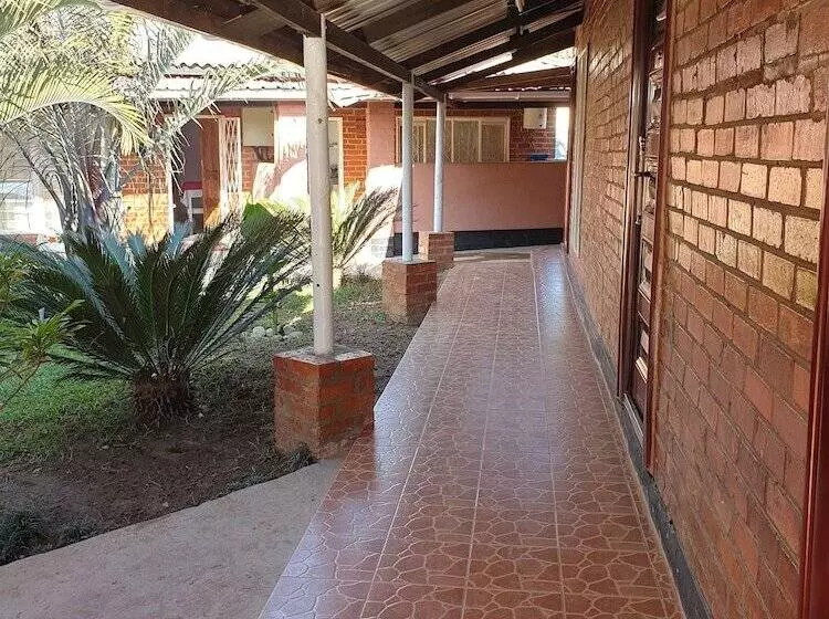 پانسیون Jedidiah Guest House