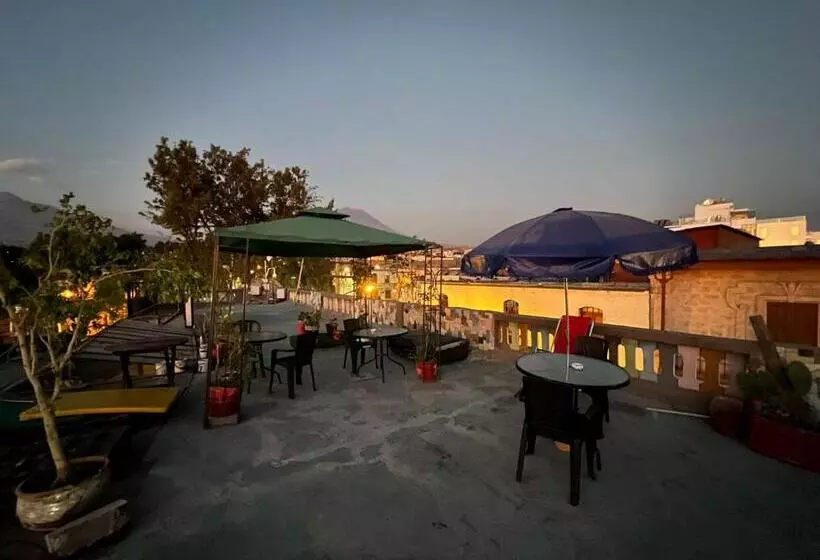 پانسیون Orkkowasi Backpackers