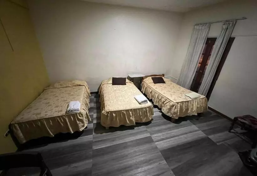 پانسیون Orkkowasi Backpackers