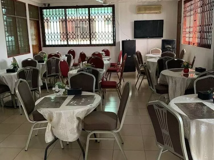 Sovitel Hotel And Restaurant