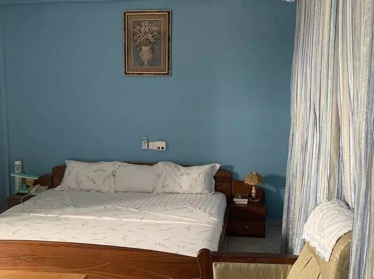 Sovitel Hotel And Restaurant