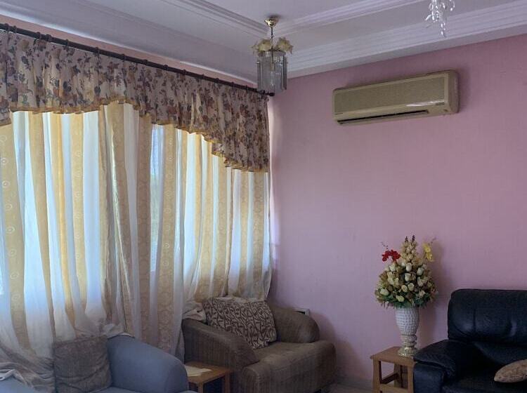 Sovitel Hotel And Restaurant