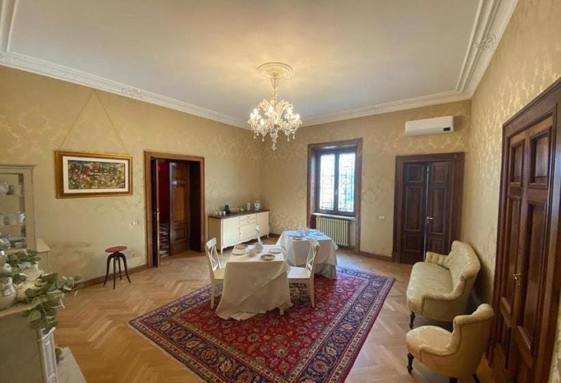 تختخواب و صبحانه Dimora Castelli