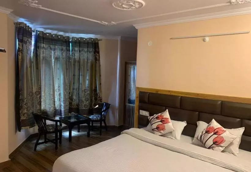 ホテル Aarika Homestay