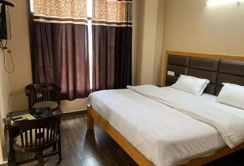 ホテル Aarika Homestay