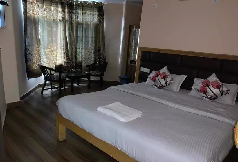 ホテル Aarika Homestay