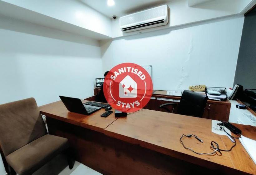 فندق Capital O 82151 Rio