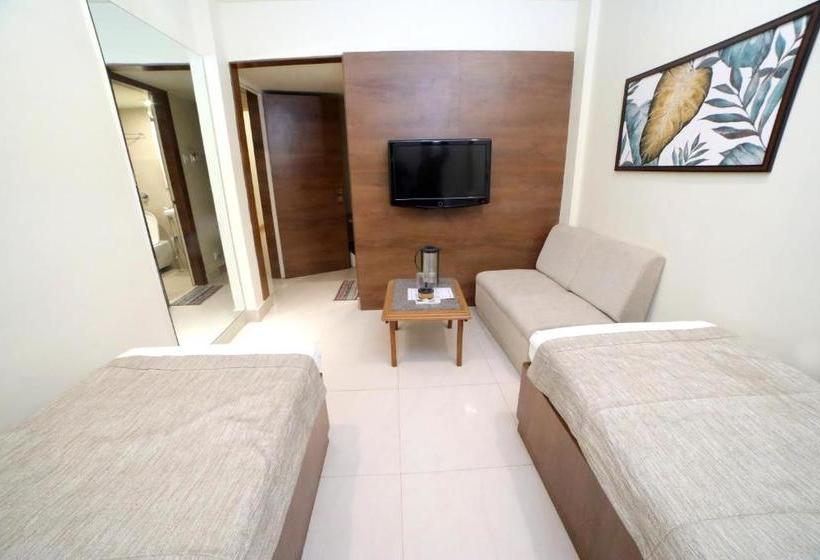 فندق Capital O 82151 Rio