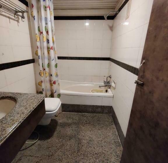 فندق Capital O 82151 Rio