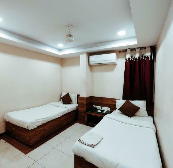 فندق Capital O 82151 Rio