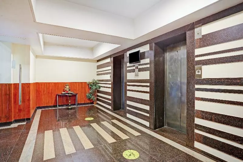 Hotelli Capital O 82341  Pallavii Aviidaa