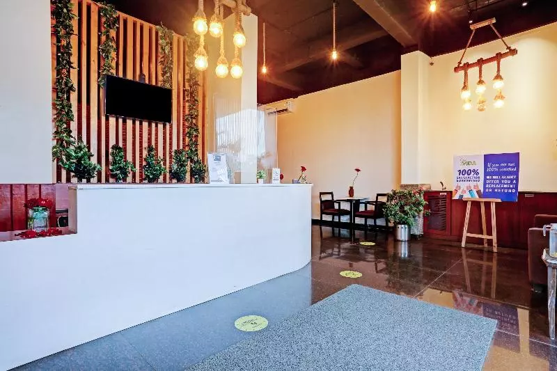 Hotelli Capital O 82341  Pallavii Aviidaa