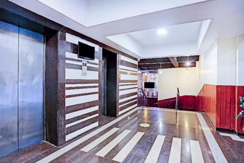 Hotelli Capital O 82341  Pallavii Aviidaa