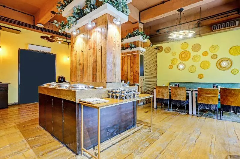 Hotelli Capital O 82341  Pallavii Aviidaa