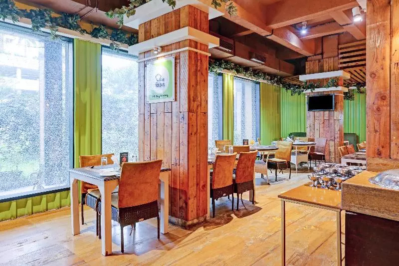 Hotelli Capital O 82341  Pallavii Aviidaa