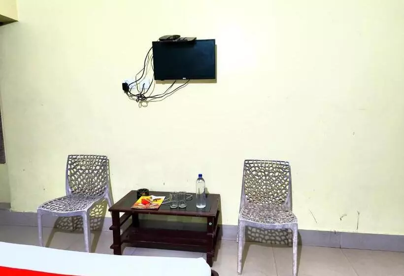 هتل D 2 Holiday Inn Puri Near Sea Beach   Excellent Service Recommended