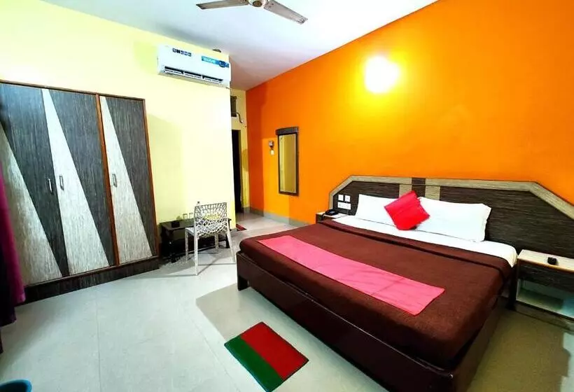 هتل D 2 Holiday Inn Puri Near Sea Beach   Excellent Service Recommended