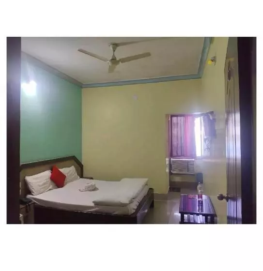 هتل D 2 Holiday Inn Puri Near Sea Beach   Excellent Service Recommended