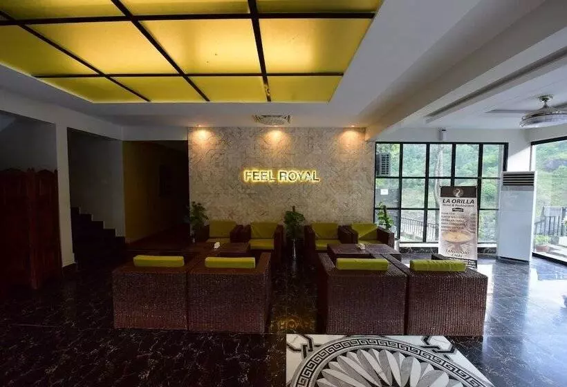 هتل La Orilla Muzaffarabad