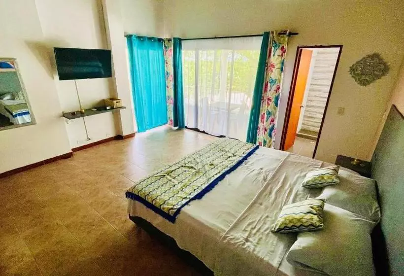 Hotelli Loto Del Viento