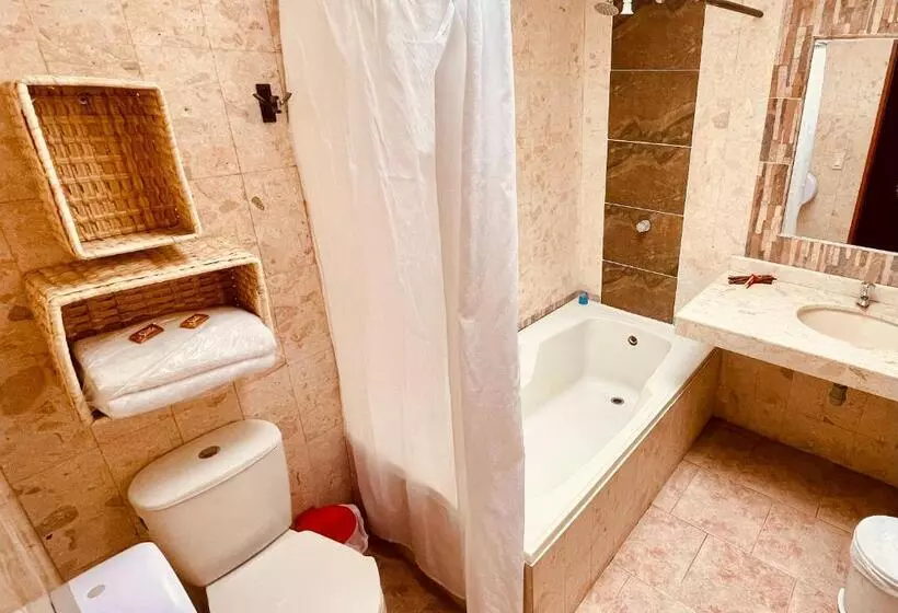 Hotelli Loto Del Viento