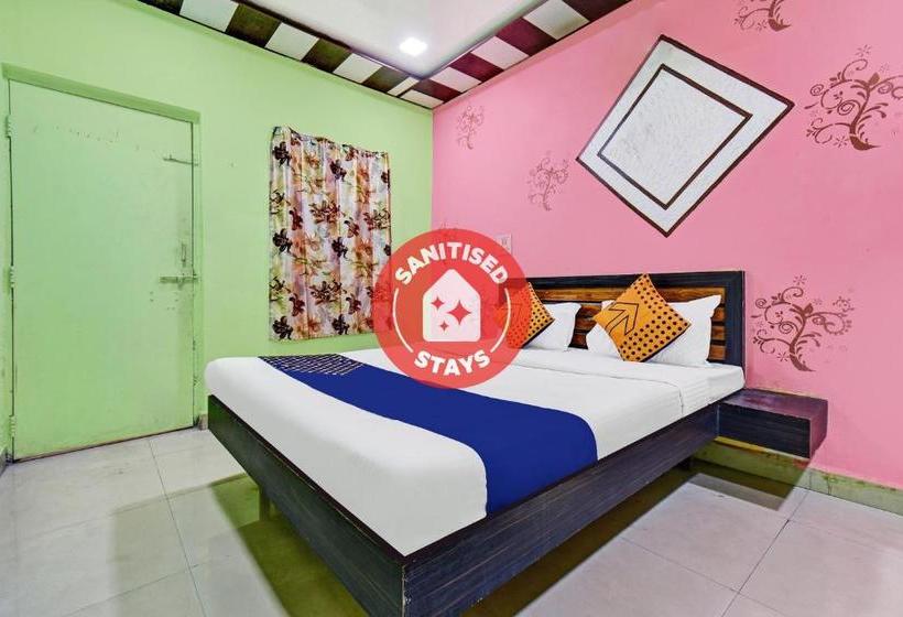 Отель Oyo 81758 Sai Aashirwad Lodging