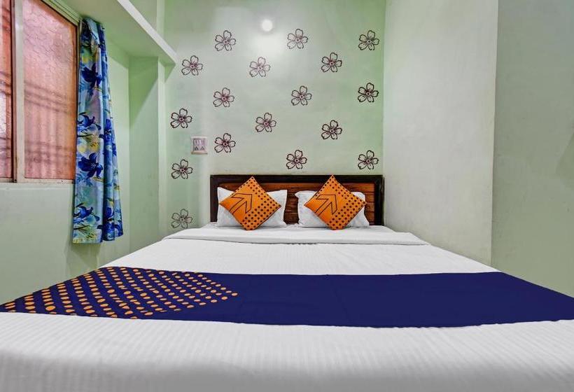 Отель Oyo 81758 Sai Aashirwad Lodging