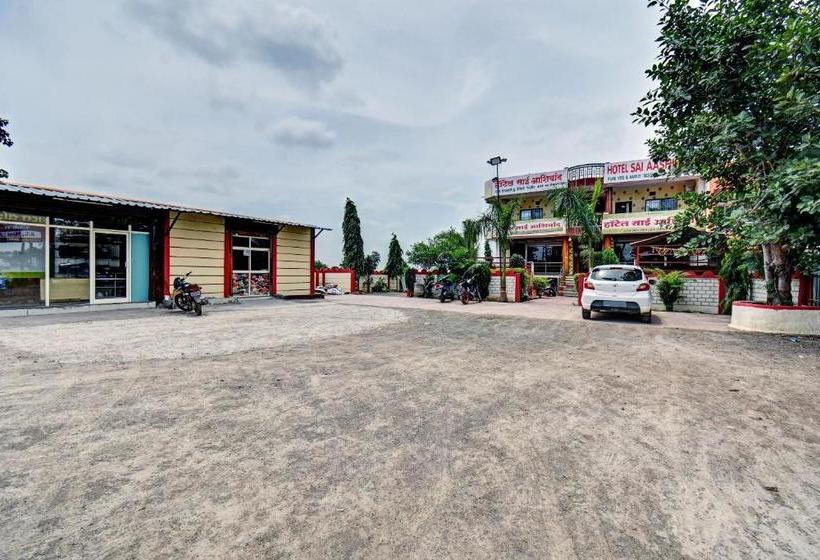 Отель Oyo 81758 Sai Aashirwad Lodging