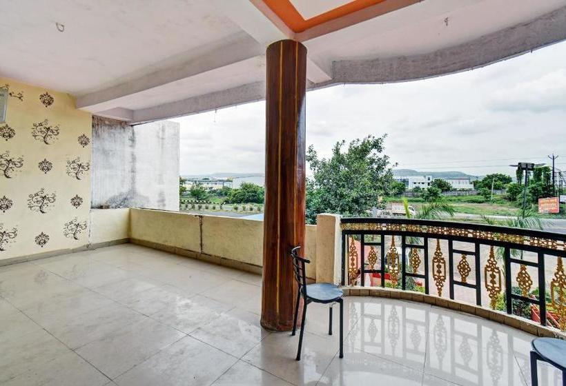 Отель Oyo 81758 Sai Aashirwad Lodging