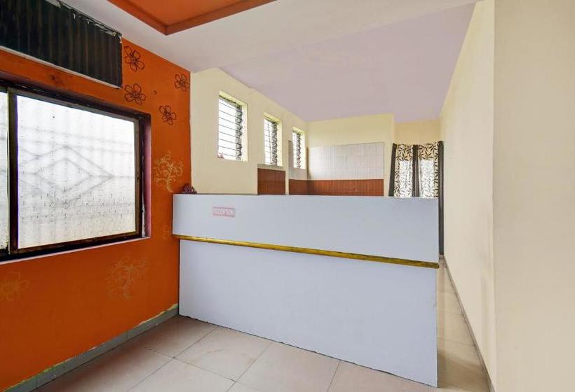 Отель Oyo 81758 Sai Aashirwad Lodging