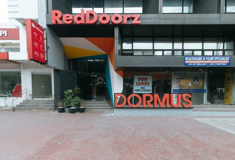 ホテル Reddoorz Hostel @ Dormus España
