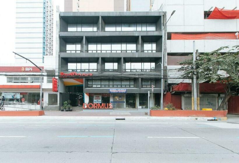 ホテル Reddoorz Hostel @ Dormus España