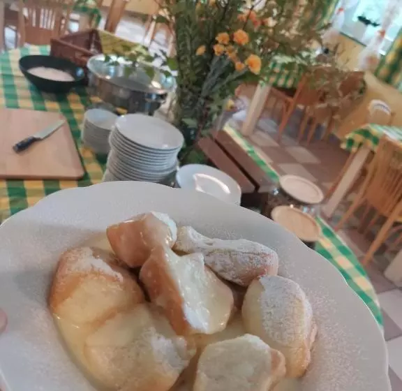 Majatalo Penzion Pastviny