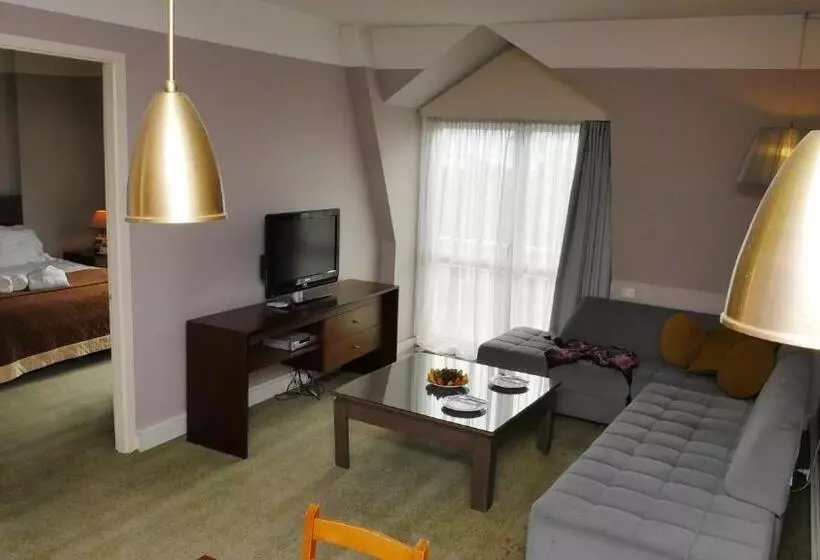 Talen Otel