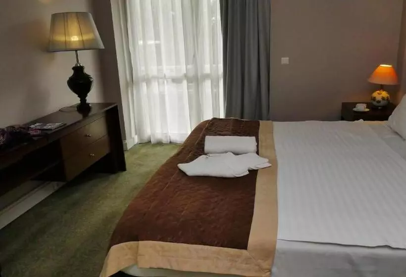 Talen Otel