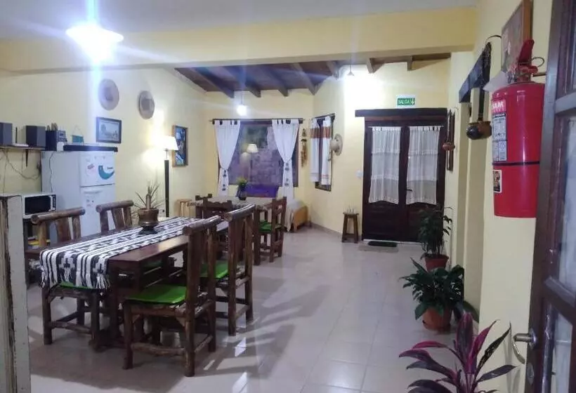 ユースホステル La Casa De La Abuela Tilcara