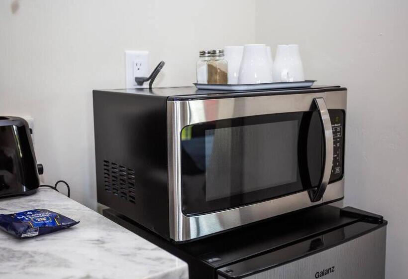 ユースホステル Steps To Balboa Park  Brand New Apt   Cozy Studio